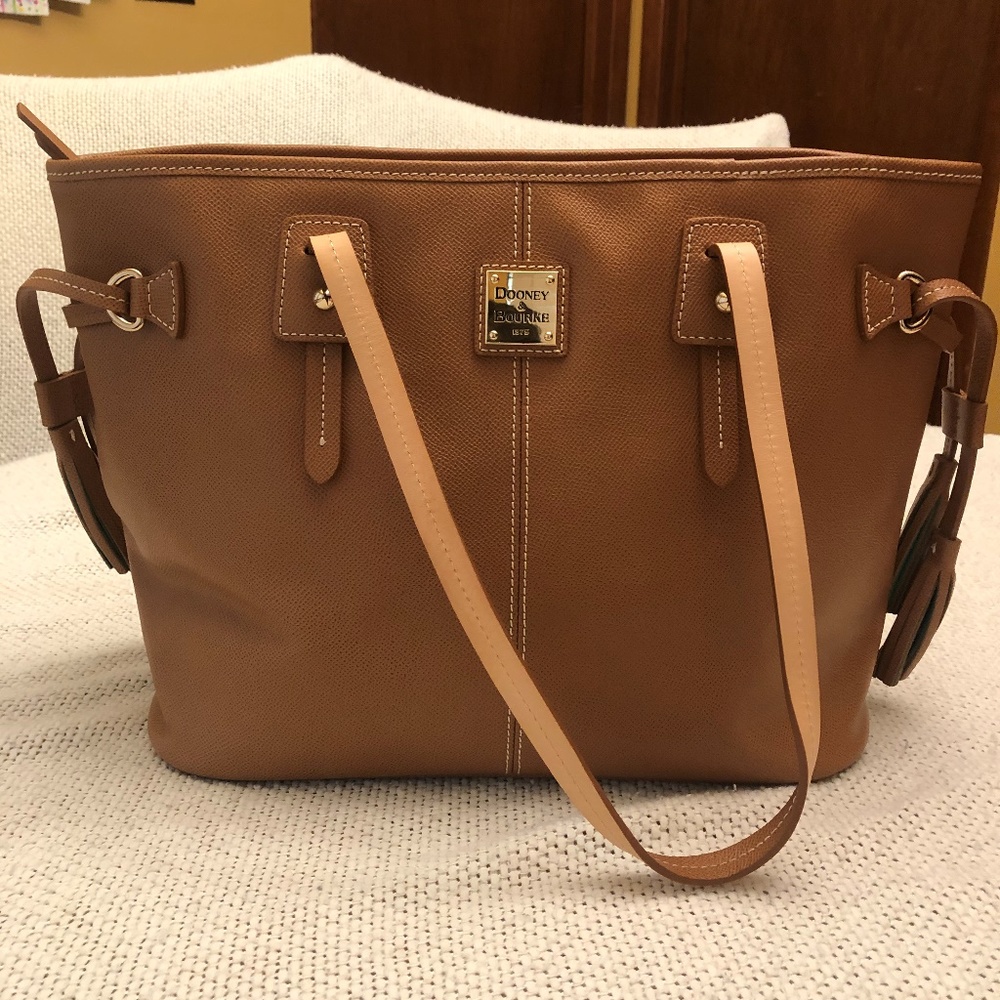 Dooney & Bourke Handbag
